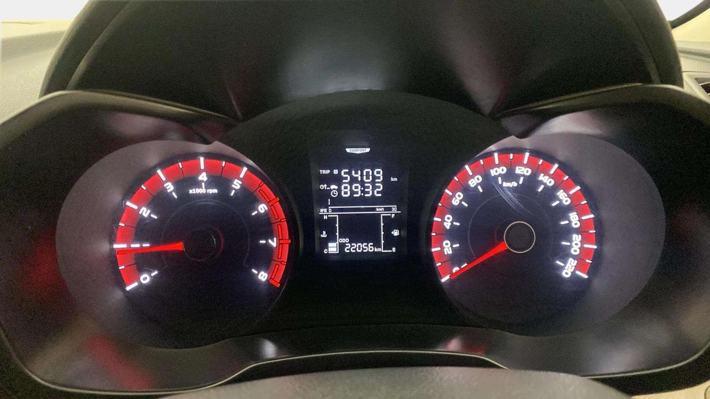 2019 Mahindra XUV300 W6 1.2 PETROL, Petrol, Manual, 22,056 km, Odometer Image