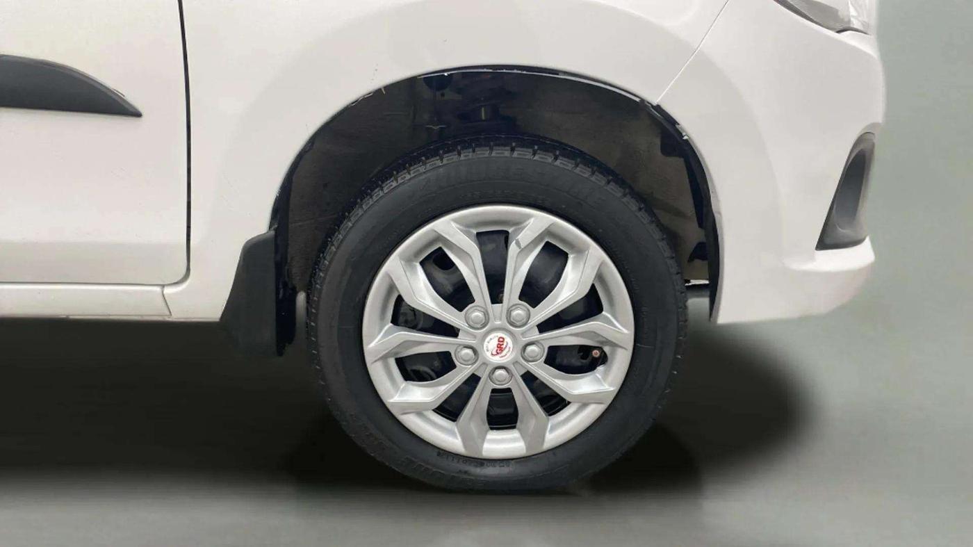 2017 Maruti Alto K10 VXI (O) AMT, Petrol, Automatic, 44,372 km, Right Front Wheel
