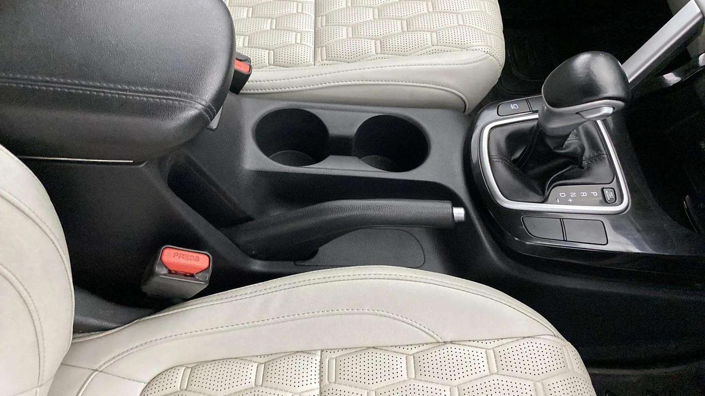 2021 KIA SELTOS HTX IVT 1.5 PETROL, Petrol, Automatic, 45,372 km, Gear Lever