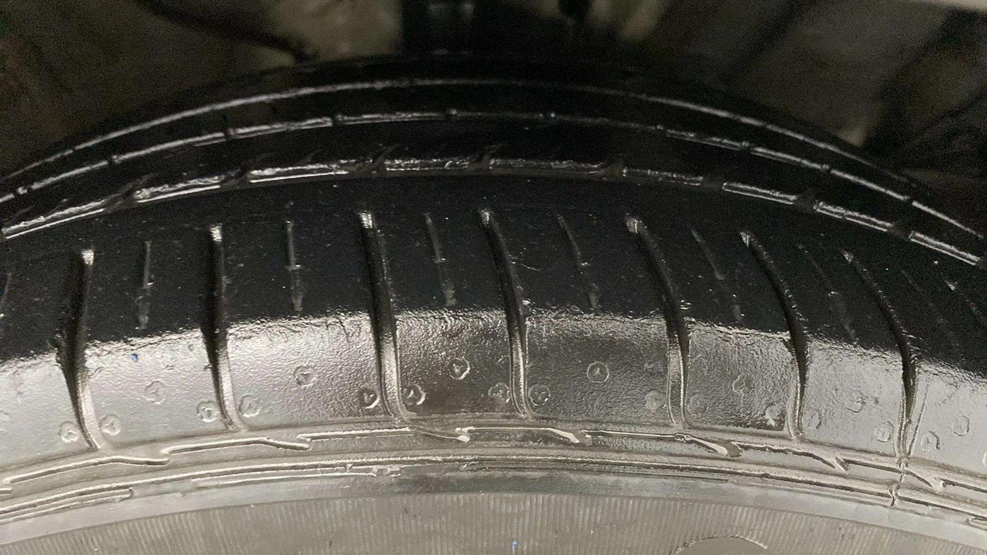 2021 KIA SELTOS HTX IVT 1.5 PETROL, Petrol, Automatic, 45,372 km, Right Front Tyre Tread