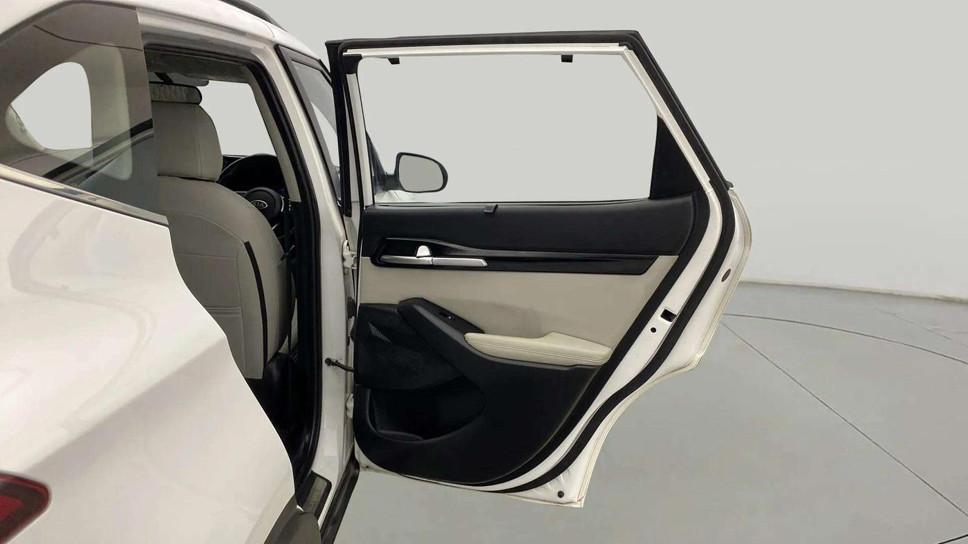 2021 KIA SELTOS HTX IVT 1.5 PETROL, Petrol, Automatic, 45,372 km, RHS Rear Door