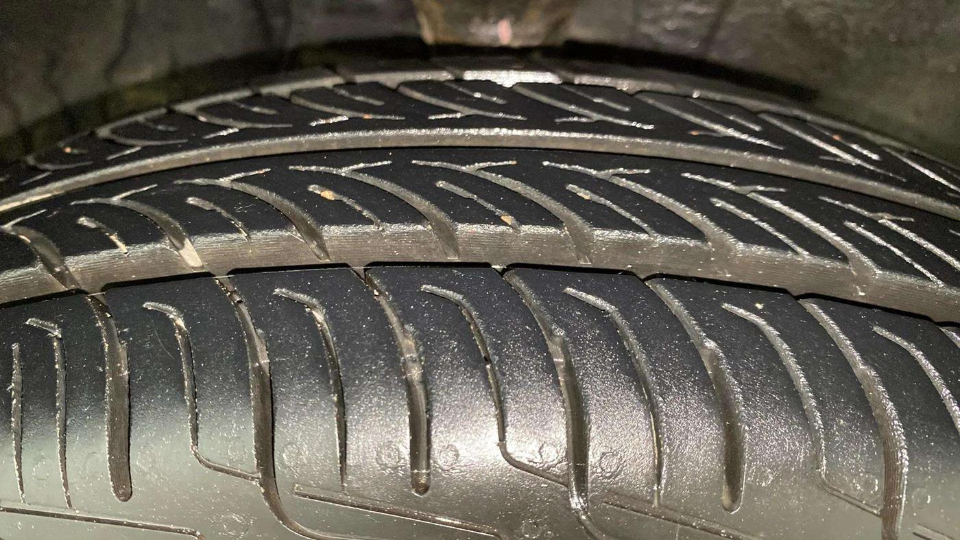 2013 Maruti Alto 800 VXI, Petrol, Manual, 33,684 km, Right Front Tyre Tread