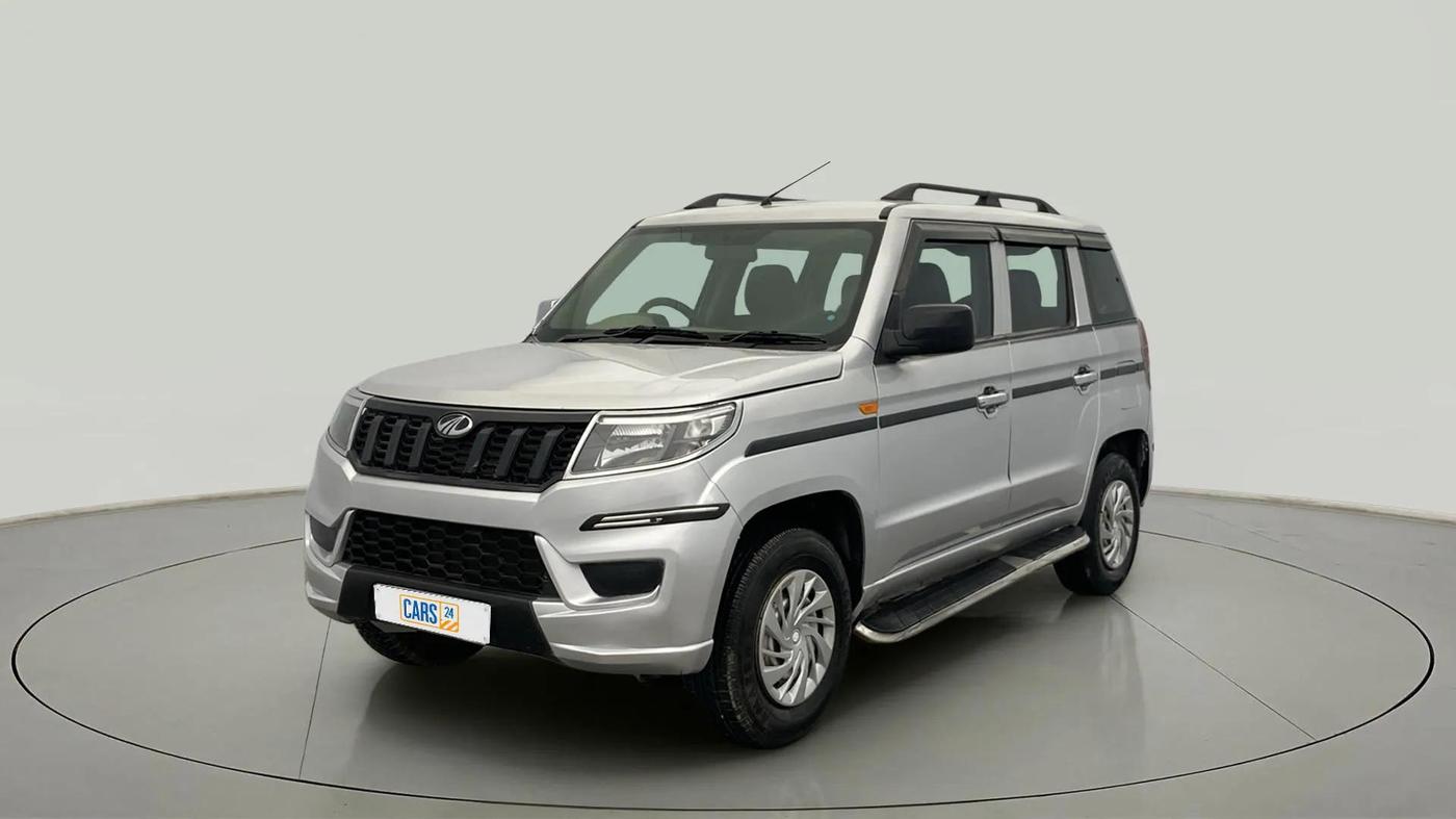 2021 Mahindra BOLERO NEO N 4, Diesel, Manual, 52,766 km, Left Front Diagonal