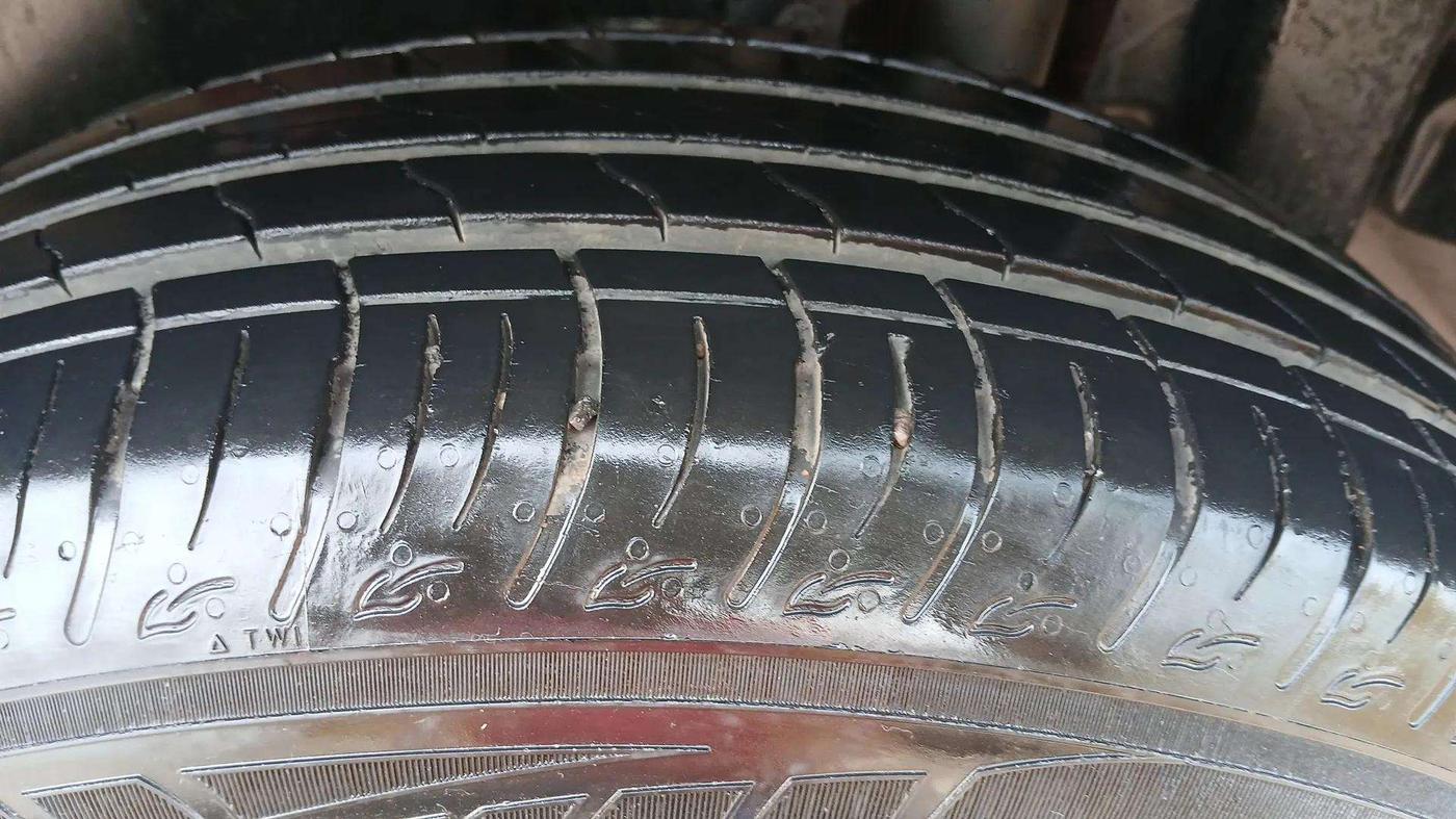 2023 Maruti BREZZA ZXI, Petrol, Manual, 20,947 km, Left Rear Tyre Tread