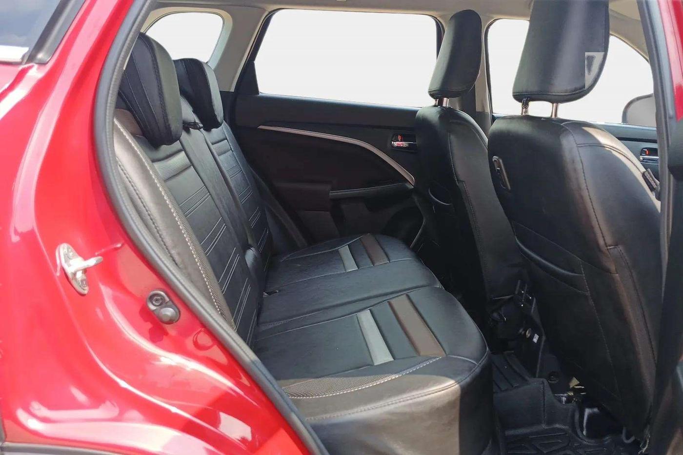 2023 Maruti BREZZA ZXI, Petrol, Manual, 20,947 km, Right Side Rear Door Cabin