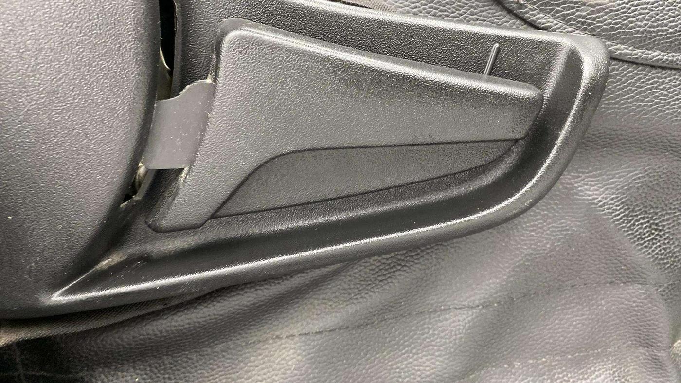 2020 Maruti S PRESSO VXI PLUS AMT, Petrol, Automatic, 56,809 km, Driver Side Adjustment Panel