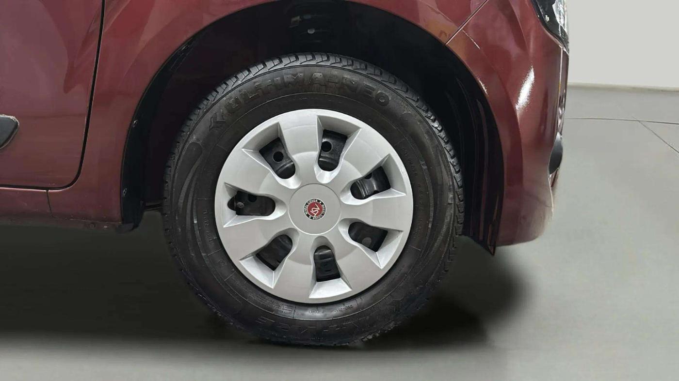 2022 Maruti New Wagon-R LXI CNG 1.0, CNG, Manual, 6,524 km, Right Front Wheel
