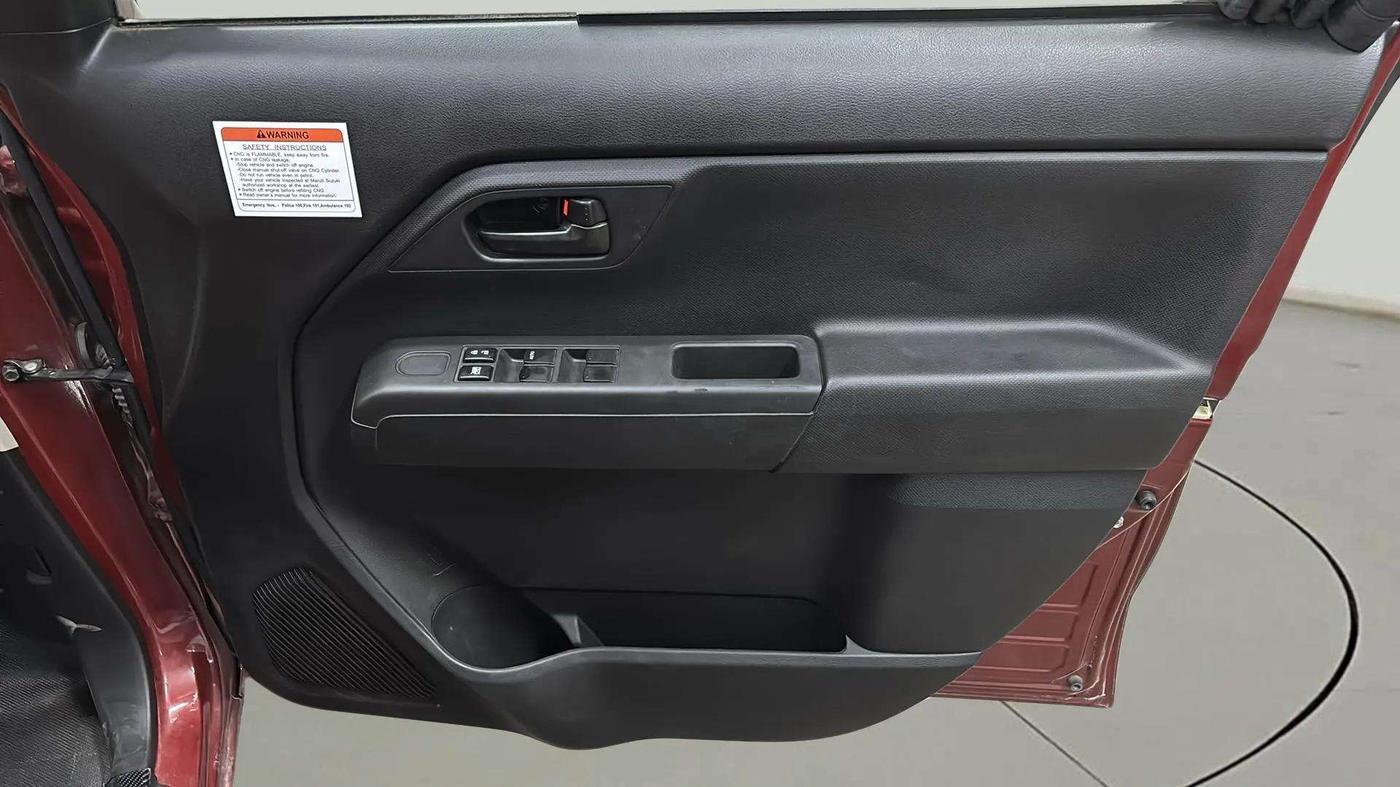 2022 Maruti New Wagon-R LXI CNG 1.0, CNG, Manual, 6,524 km, Driver Side Door Panels Control
