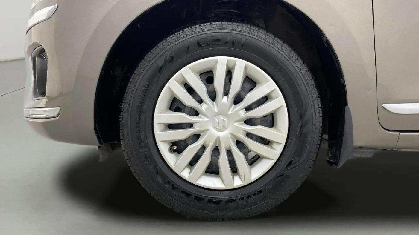 2019 Maruti Dzire VXI, Petrol, Manual, 75,158 km, Left Front Wheel