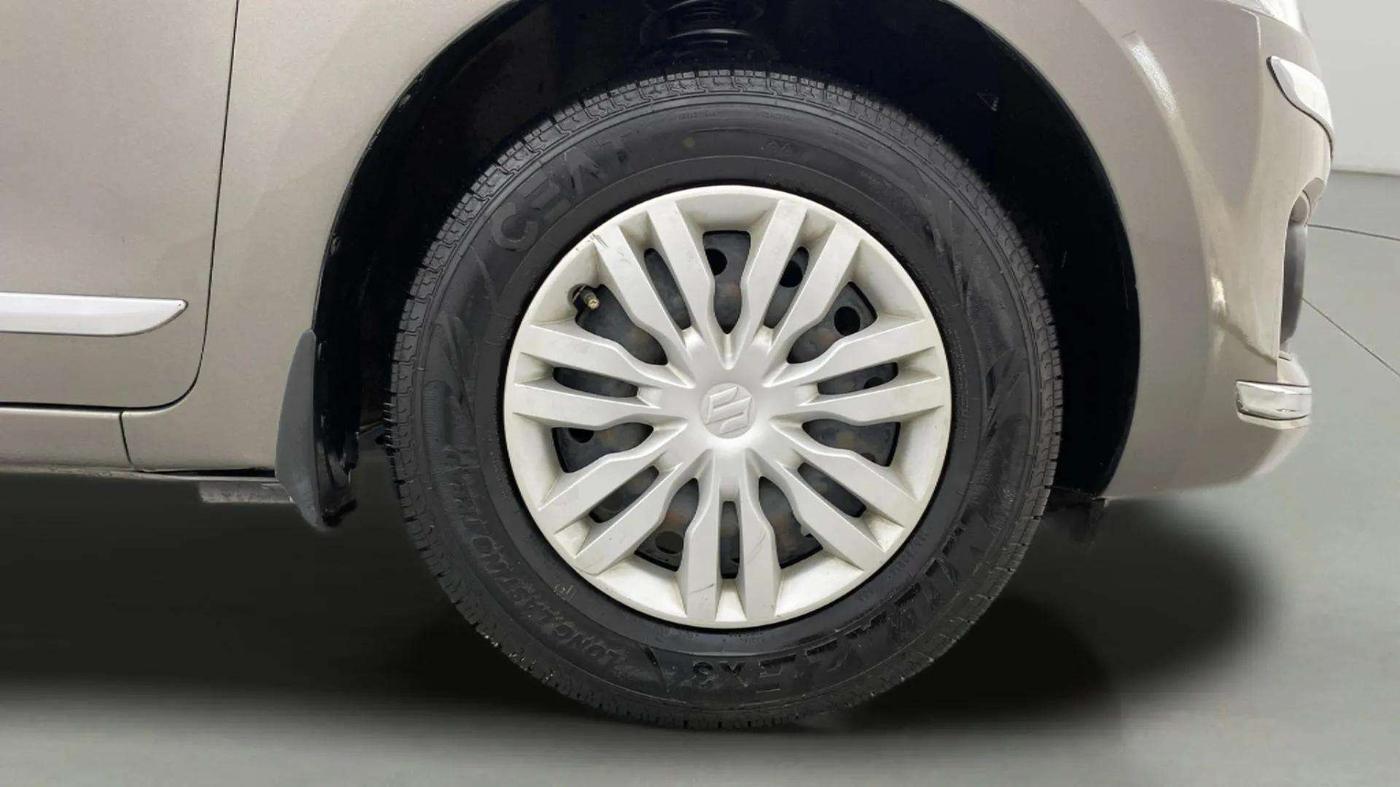 2019 Maruti Dzire VXI, Petrol, Manual, 75,158 km, Right Front Wheel
