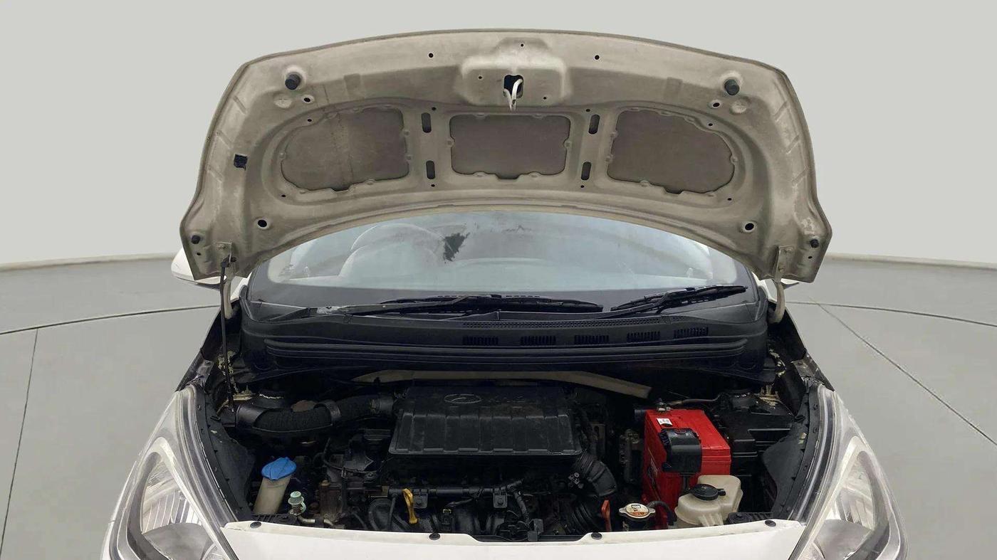 2015 Hyundai Xcent SX AT 1.2 (O), Petrol, Automatic, 39,475 km, Open Bonet