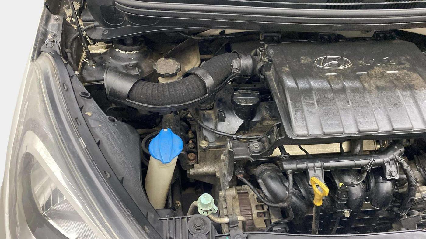 2015 Hyundai Xcent SX AT 1.2 (O), Petrol, Automatic, 39,475 km, Engine View - Right
