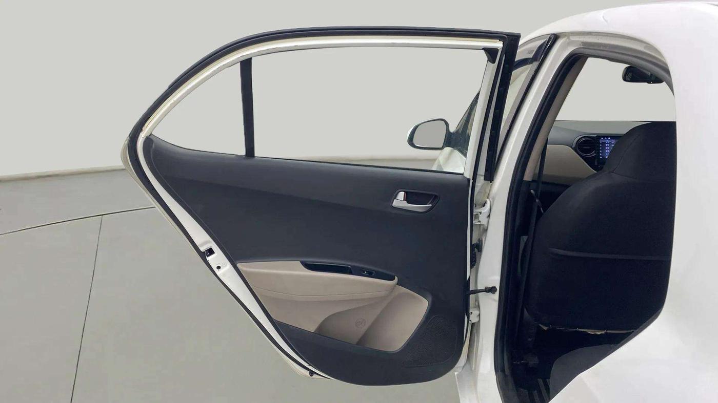 2015 Hyundai Xcent SX AT 1.2 (O), Petrol, Automatic, 39,475 km, LHS Rear Door