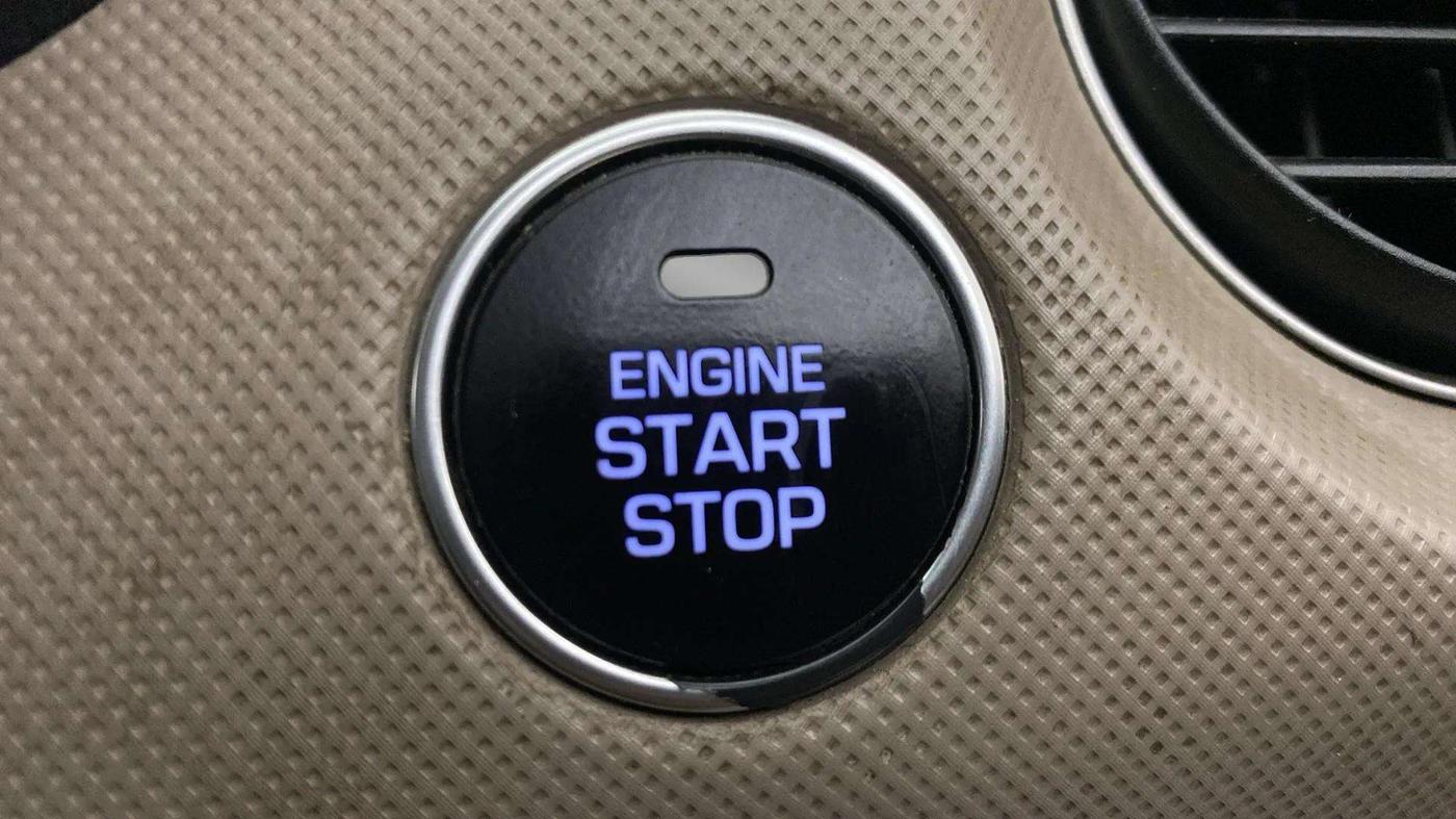 2015 Hyundai Xcent SX AT 1.2 (O), Petrol, Automatic, 39,475 km, Keyless Start/ Stop Button