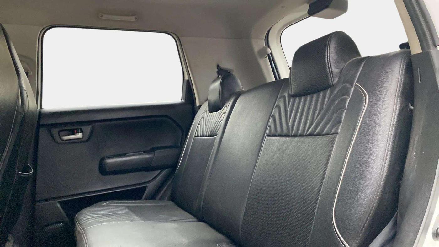 2019 Maruti New Wagon-R VXI 1.2, Petrol, Manual, 63,125 km, Right Side Rear Door Cabin
