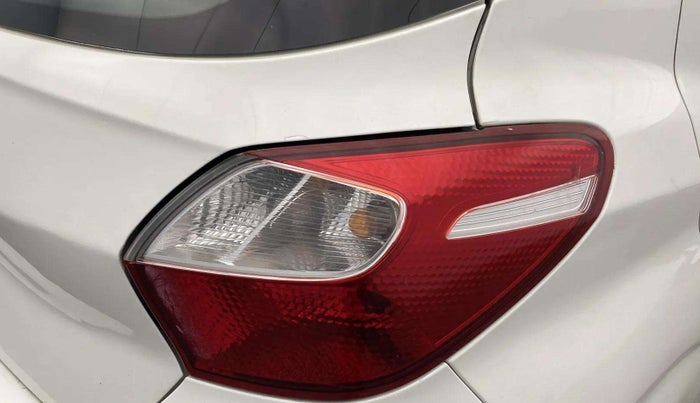 2021 Hyundai GRAND I10 NIOS MAGNA AMT 1.2 KAPPA VTVT, Petrol, Automatic, 85,472 km, Right tail light - Minor damage