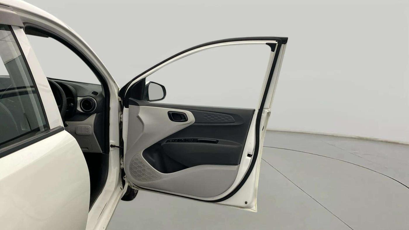 2021 Hyundai GRAND I10 NIOS MAGNA AMT 1.2 KAPPA VTVT, Petrol, Automatic, 85,523 km, RHS Front Door