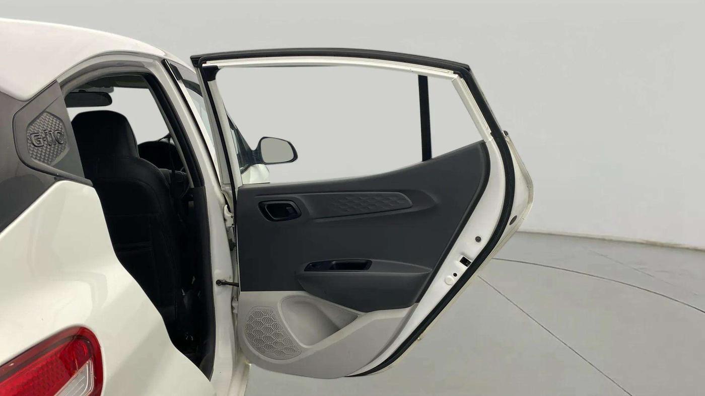 2021 Hyundai GRAND I10 NIOS MAGNA AMT 1.2 KAPPA VTVT, Petrol, Automatic, 85,523 km, RHS Rear Door