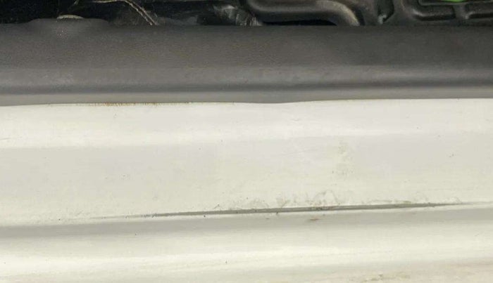 2021 Hyundai GRAND I10 NIOS MAGNA AMT 1.2 KAPPA VTVT, Petrol, Automatic, 85,472 km, Right running board - Slightly dented