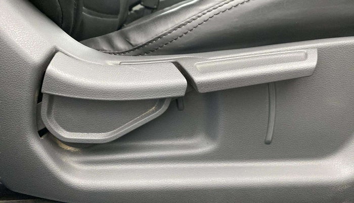 2021 Hyundai GRAND I10 NIOS MAGNA AMT 1.2 KAPPA VTVT, Petrol, Automatic, 85,472 km, Driver Side Adjustment Panel