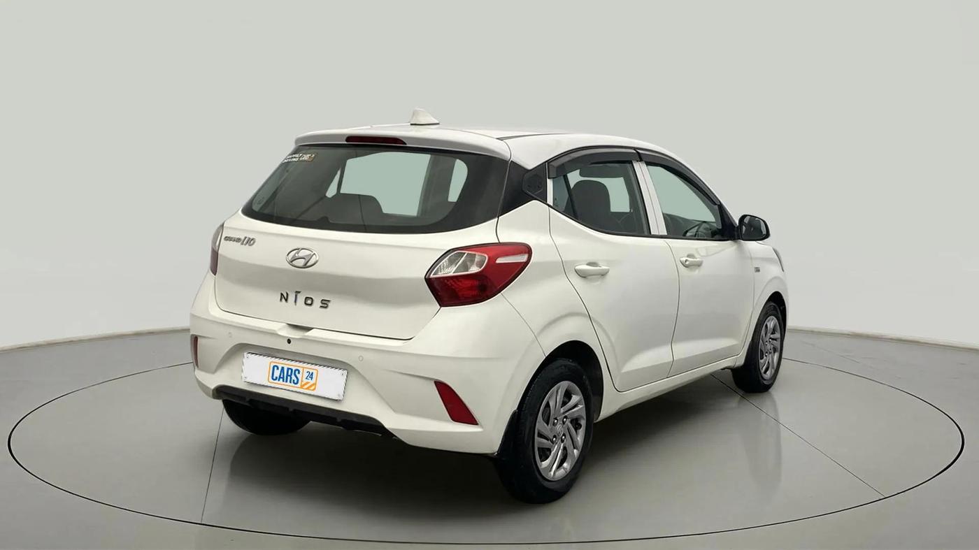 2021 Hyundai GRAND I10 NIOS MAGNA AMT 1.2 KAPPA VTVT, Petrol, Automatic, 85,523 km, Right Back Diagonal