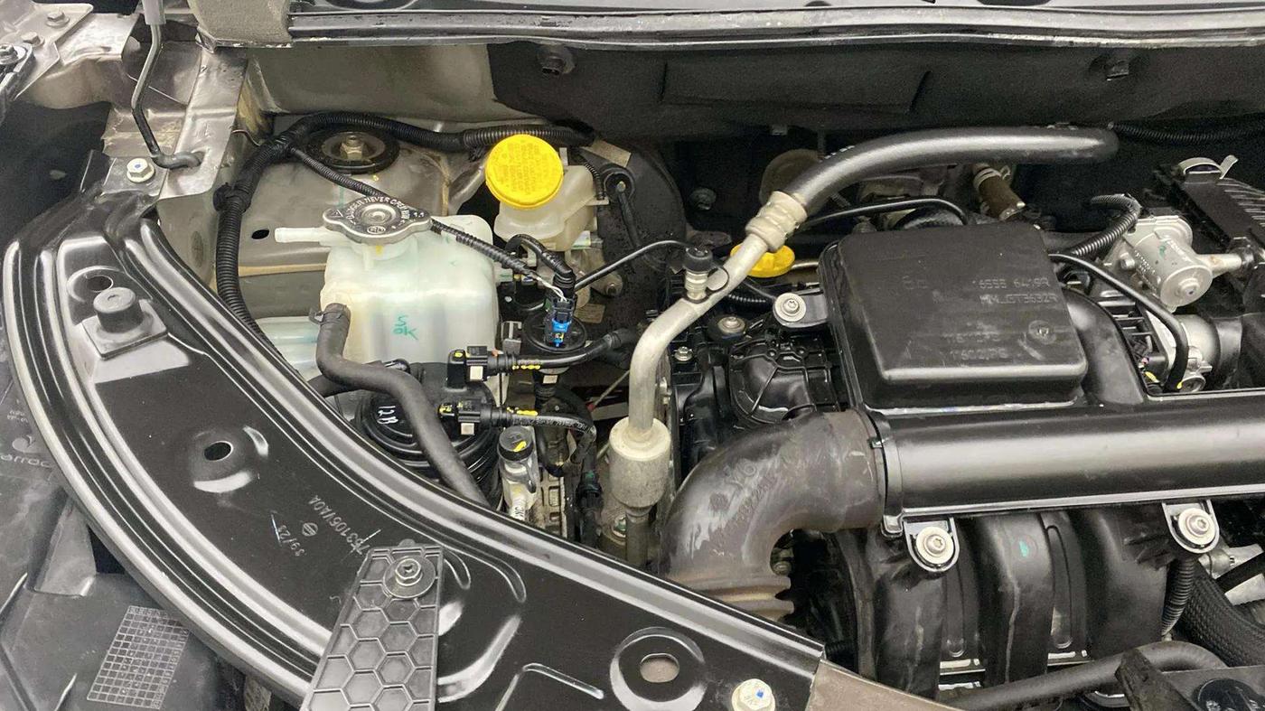 2023 Nissan MAGNITE XV AMT EZ Shift DT, Petrol, Automatic, 26,879 km, Engine View - Right