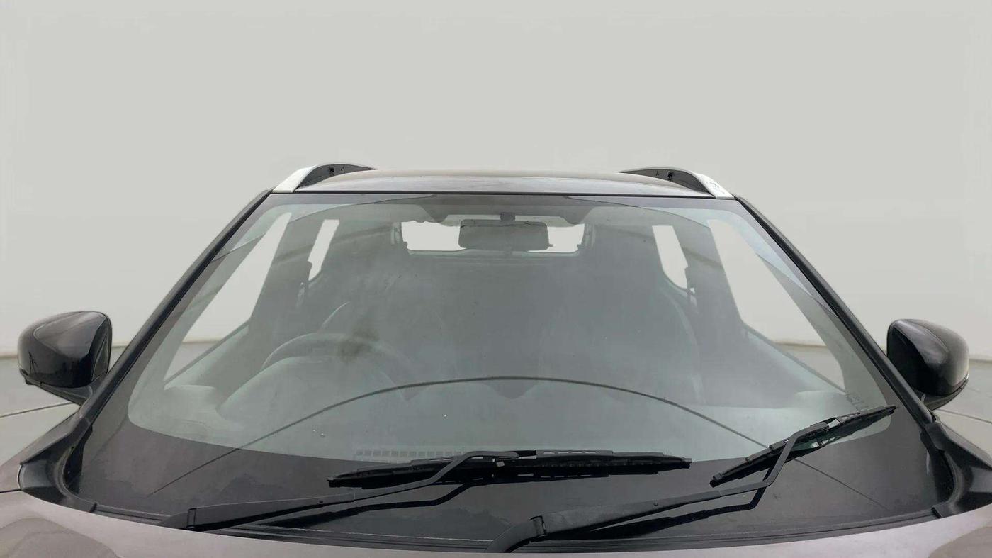 2023 Nissan MAGNITE XV AMT EZ Shift DT, Petrol, Automatic, 26,879 km, Front Windshield