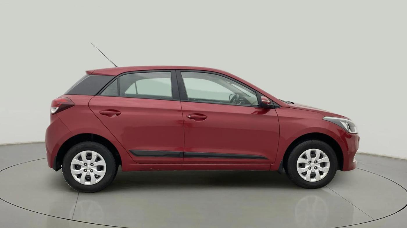 2015 Hyundai Elite i20 SPORTZ 1.2, Petrol, Manual, 47,524 km, Right Side View