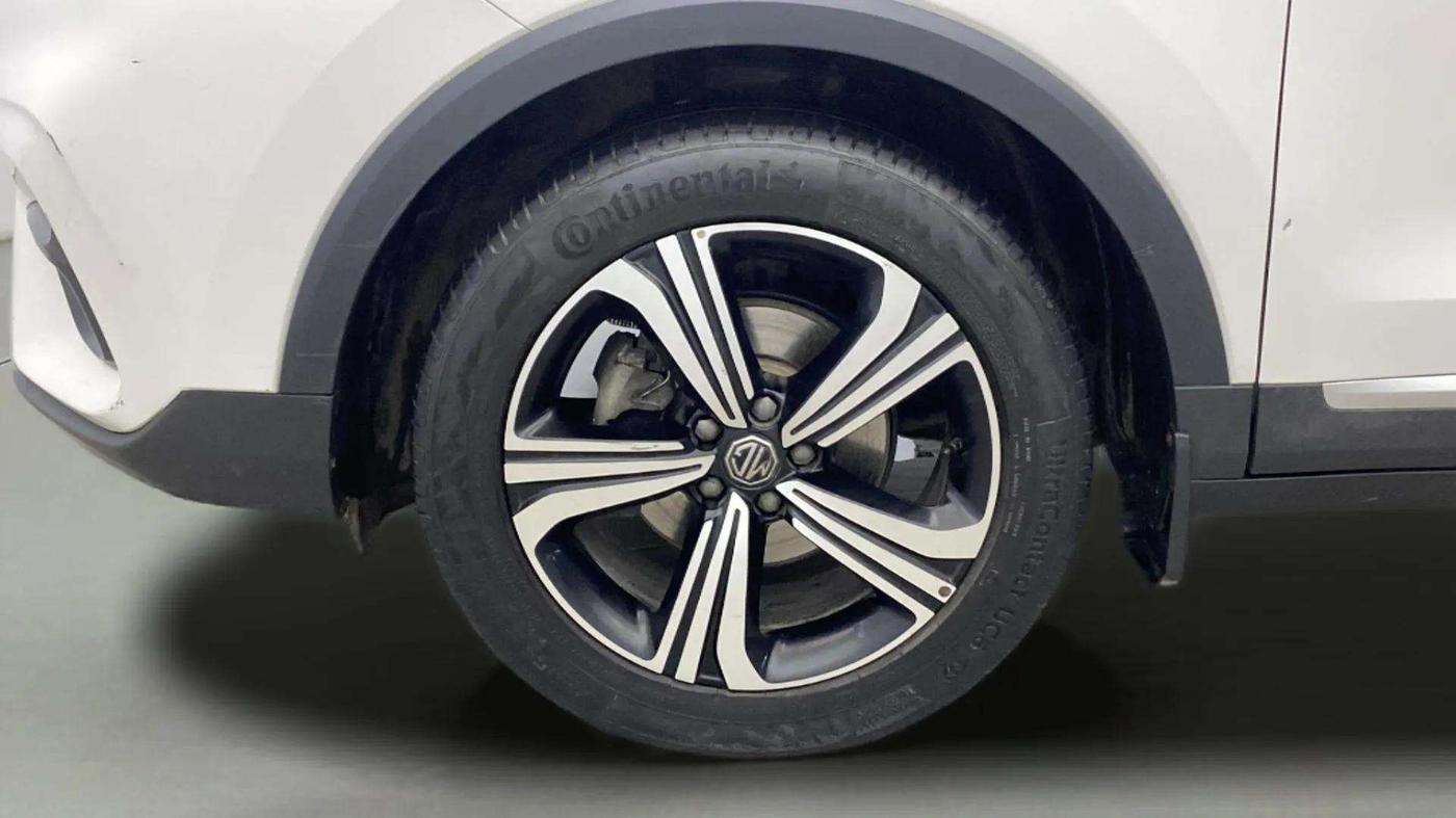 2022 MG ASTOR SHARP 1.5 MT, Petrol, Manual, 47,762 km, Left Front Wheel