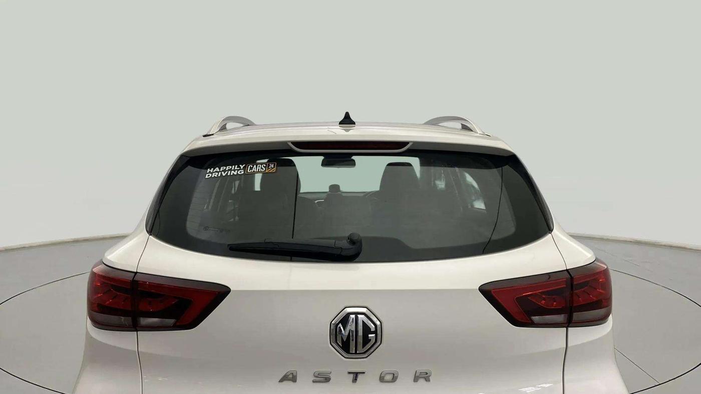 2022 MG ASTOR SHARP 1.5 MT, Petrol, Manual, 47,762 km, Rear Windshield