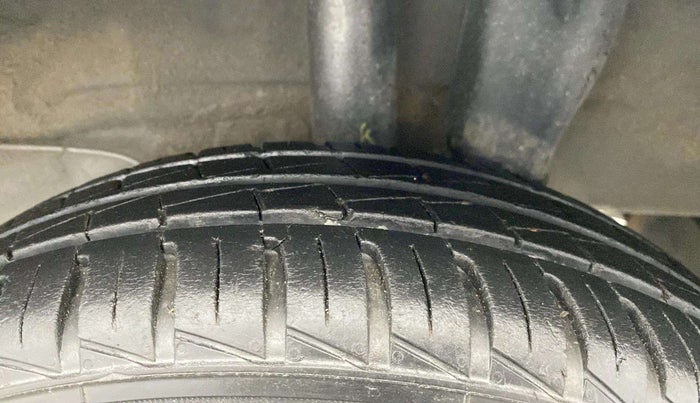 2021 Hyundai NEW SANTRO MAGNA, Petrol, Manual, 30,072 km, Left Rear Tyre Tread