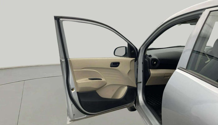 2021 Hyundai NEW SANTRO MAGNA, Petrol, Manual, 30,072 km, LHS Front Door