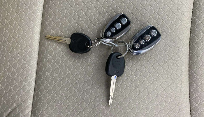 2021 Hyundai NEW SANTRO MAGNA, Petrol, Manual, 30,072 km, Key Close Up