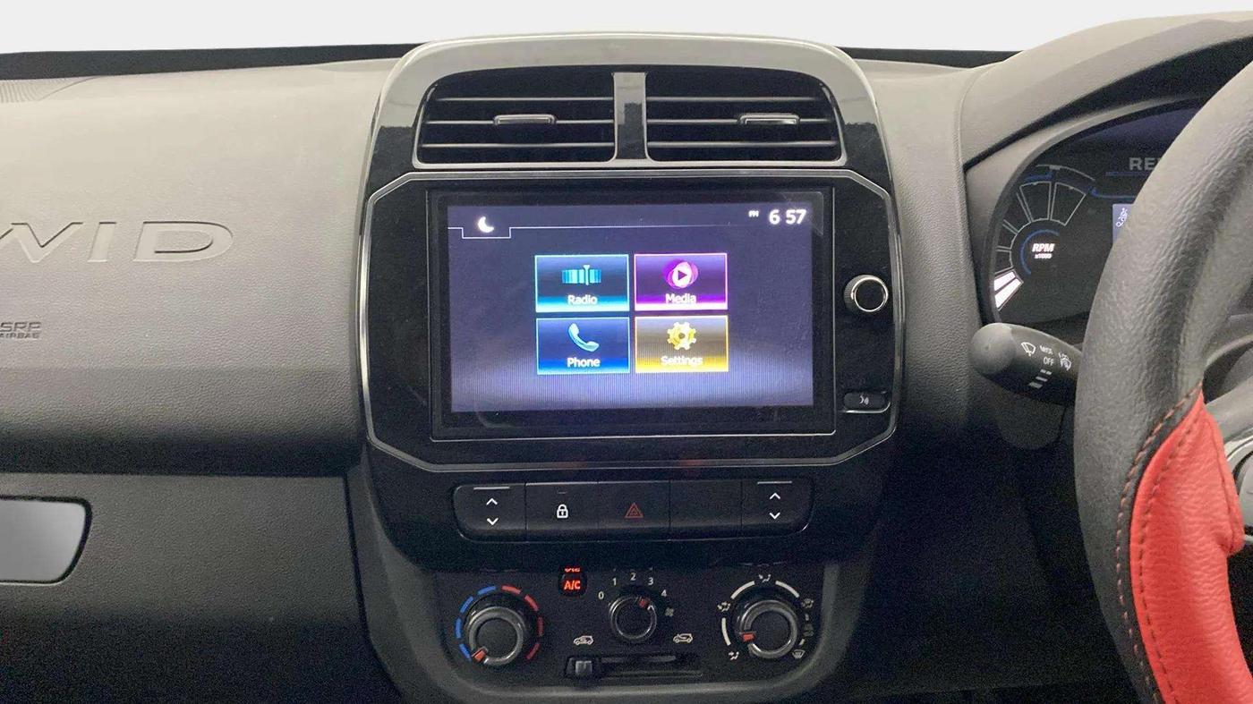 2024 Renault Kwid RXT 1.0 AMT, Petrol, Automatic, 1,422 km, Air Conditioner