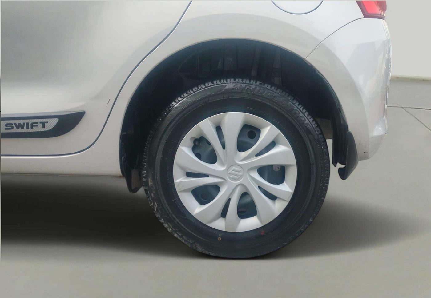 2020 Maruti Swift VXI, Petrol, Manual, 27,799 km, Left Rear Wheel