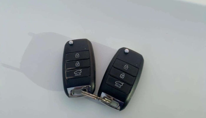 2023 KIA SELTOS HTE 1.5D IMT, Diesel, Manual, 16,128 km, Key Close Up