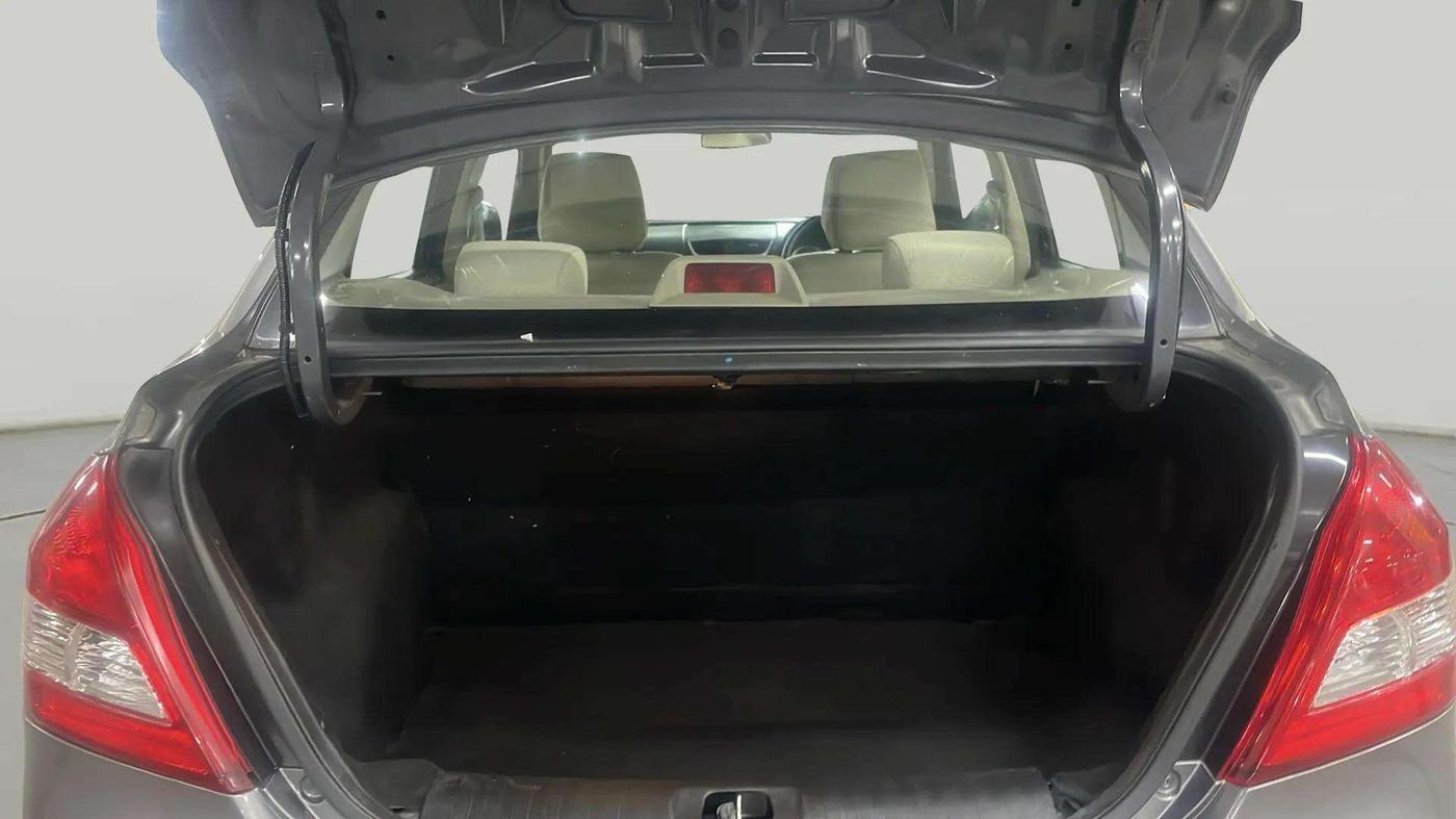 2015 Maruti Swift Dzire VXI, Petrol, Manual, 56,244 km, Boot Inside