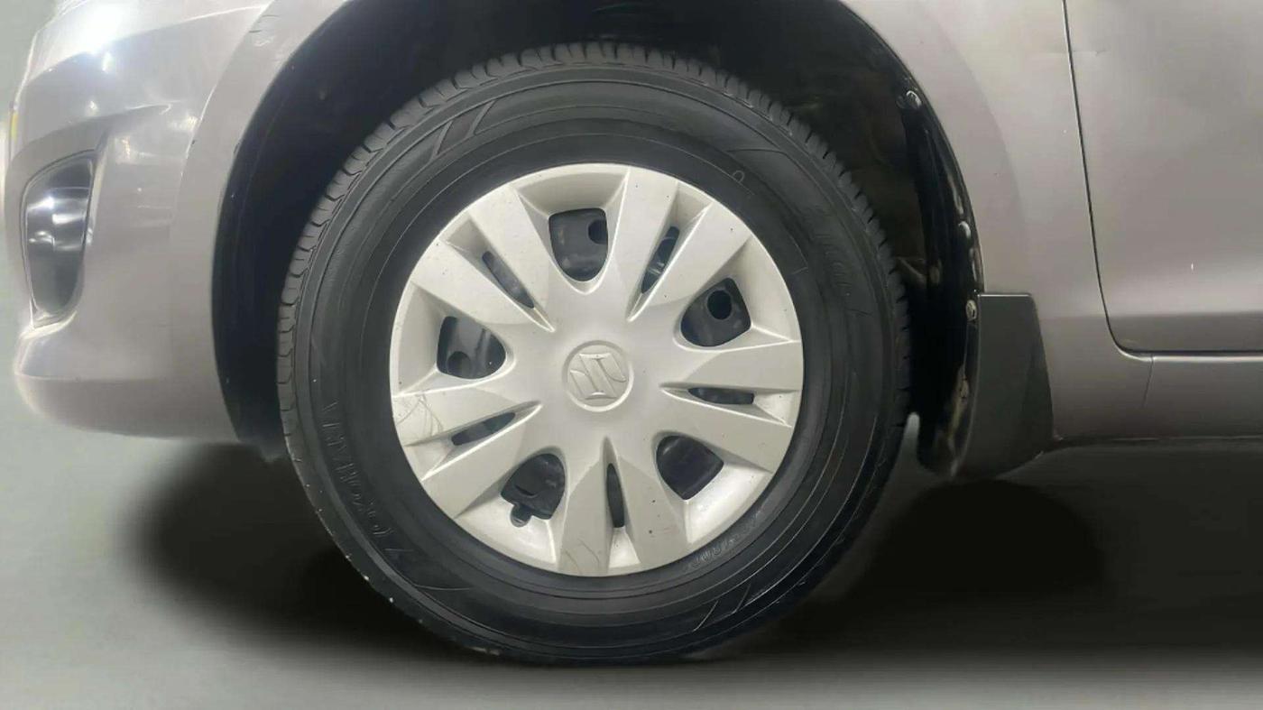 2015 Maruti Swift Dzire VXI, Petrol, Manual, 56,244 km, Left Front Wheel