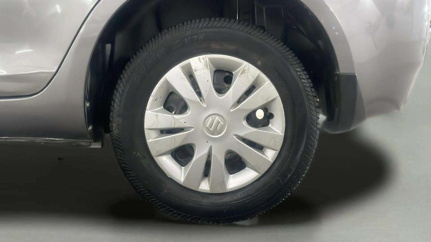 2015 Maruti Swift Dzire VXI, Petrol, Manual, 56,244 km, Left Rear Wheel