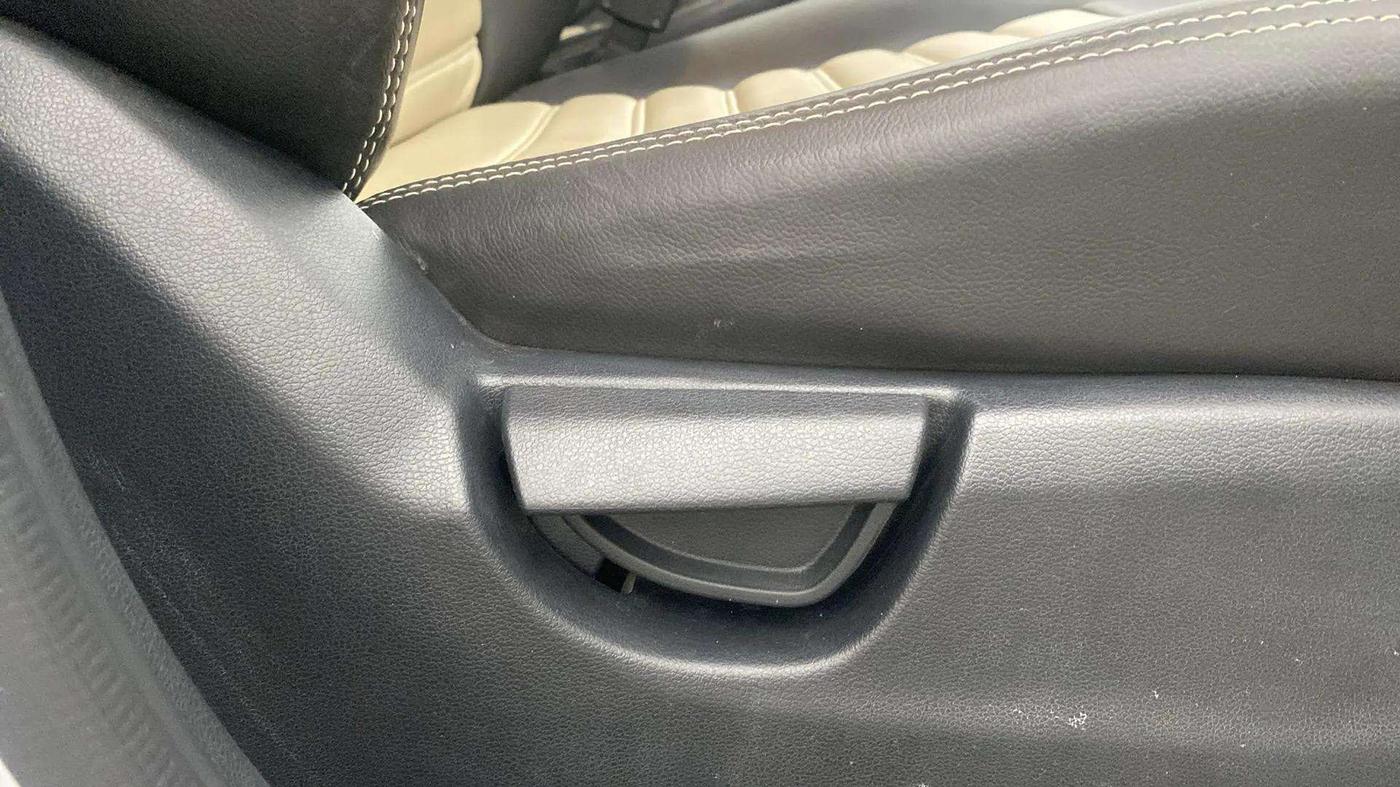 2020 Hyundai NEW SANTRO SPORTZ AMT, Petrol, Automatic, 24,216 km, Driver Side Adjustment Panel