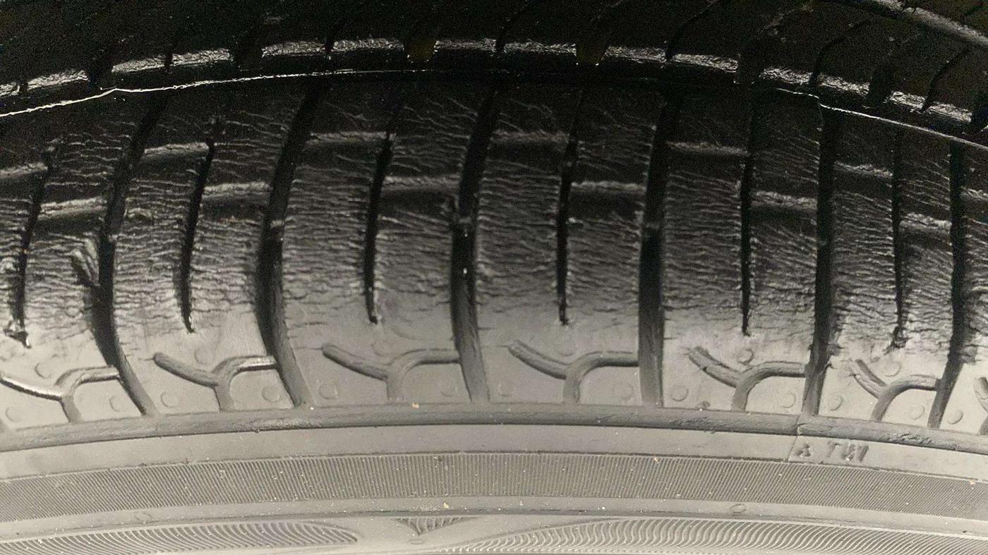 2020 Hyundai NEW SANTRO SPORTZ AMT, Petrol, Automatic, 24,216 km, Right Rear Tyre Tread