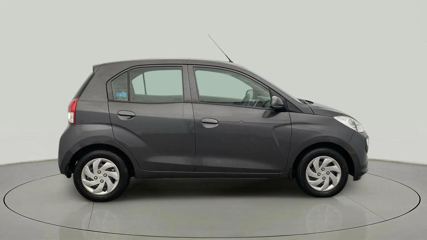 2022 Hyundai NEW SANTRO SPORTZ MT, Petrol, Manual, 27,303 km, Right Side View