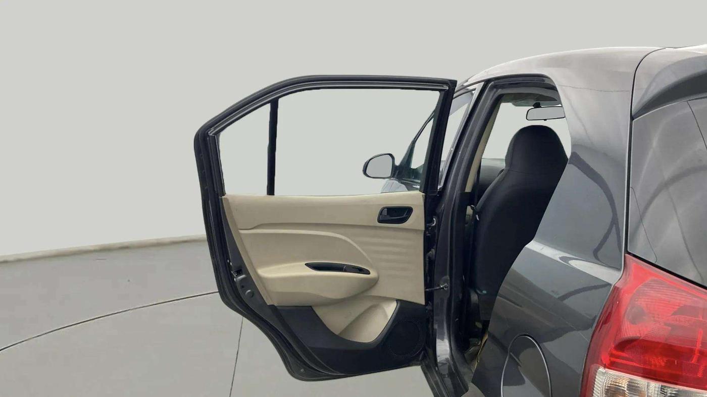 2022 Hyundai NEW SANTRO SPORTZ MT, Petrol, Manual, 27,303 km, LHS Rear Door