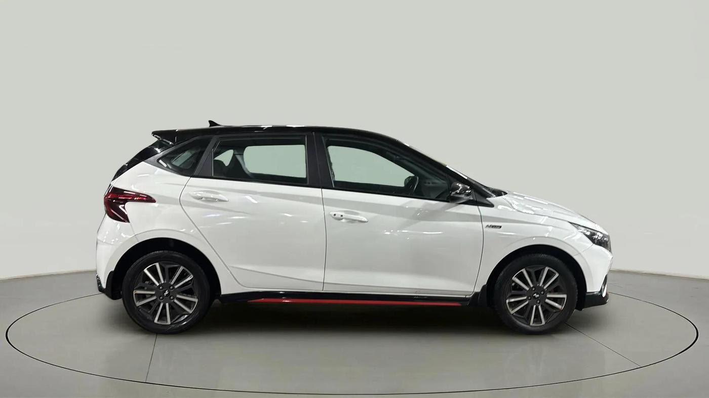 2021 Hyundai NEW I20 N LINE N8 1.0 TURBO GDI IMT DUAL TONE, Petrol, Manual, 31,573 km, Right Side View