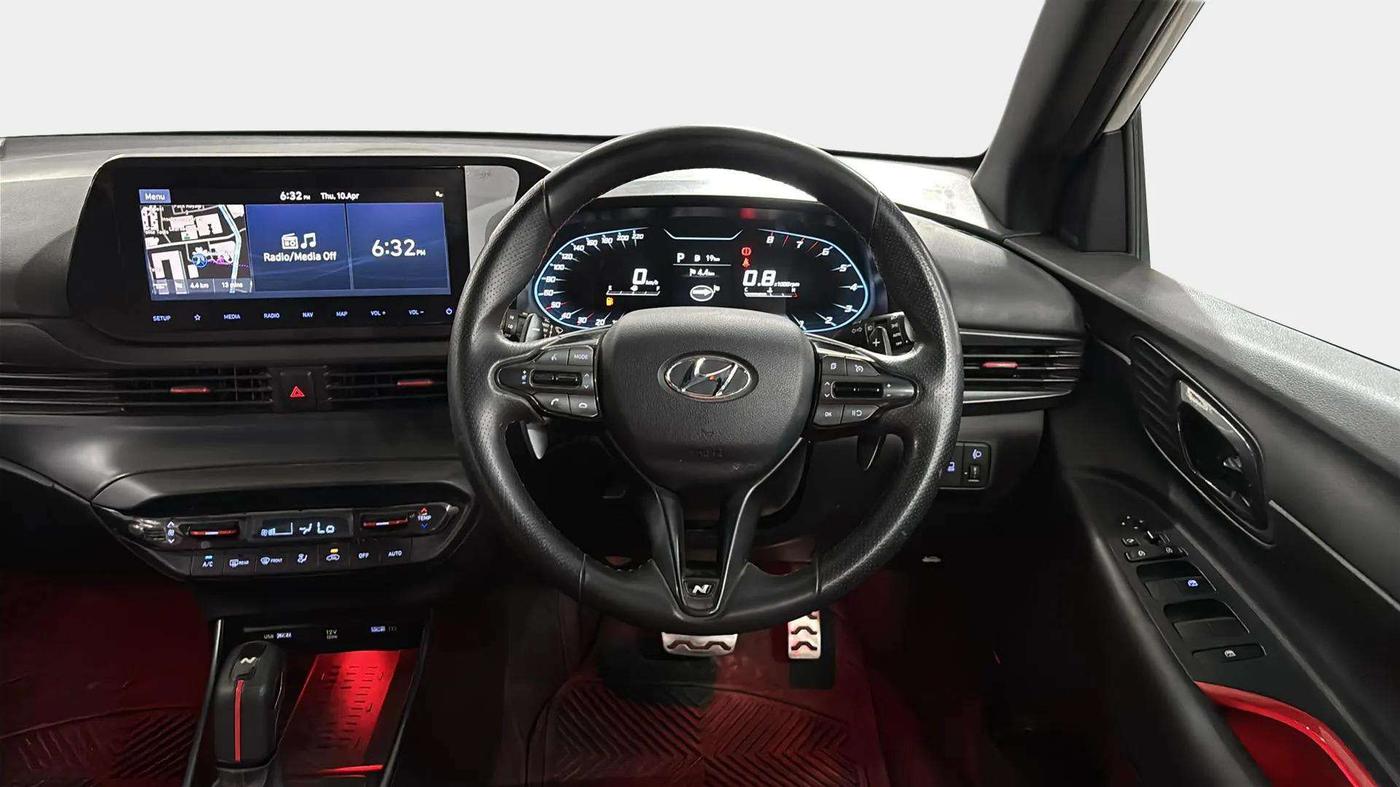 2021 Hyundai NEW I20 N LINE N8 1.0 TURBO GDI IMT DUAL TONE, Petrol, Manual, 31,573 km, Steering Wheel Close Up