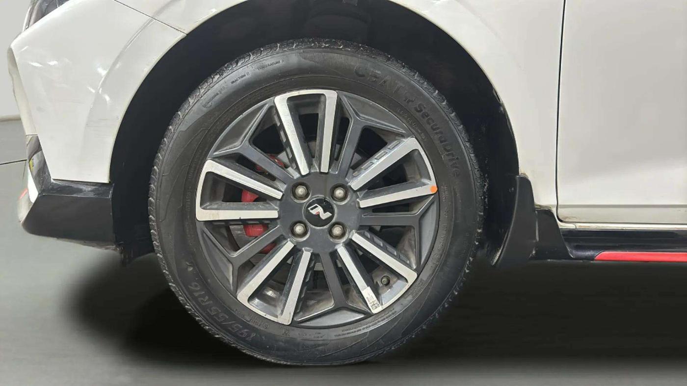 2021 Hyundai NEW I20 N LINE N8 1.0 TURBO GDI IMT DUAL TONE, Petrol, Manual, 31,573 km, Left Front Wheel