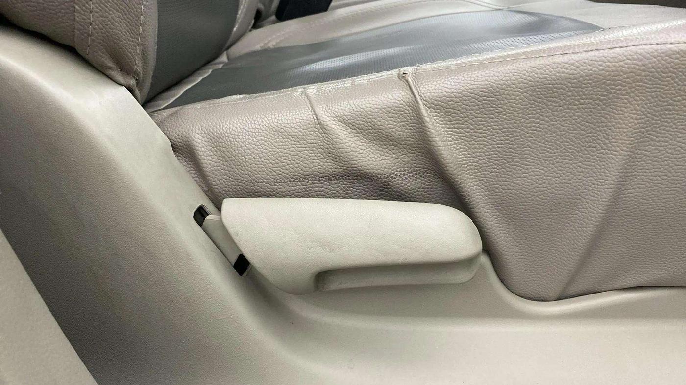 2016 Maruti Celerio VXI, Petrol, Manual, 37,871 km, Driver Side Adjustment Panel