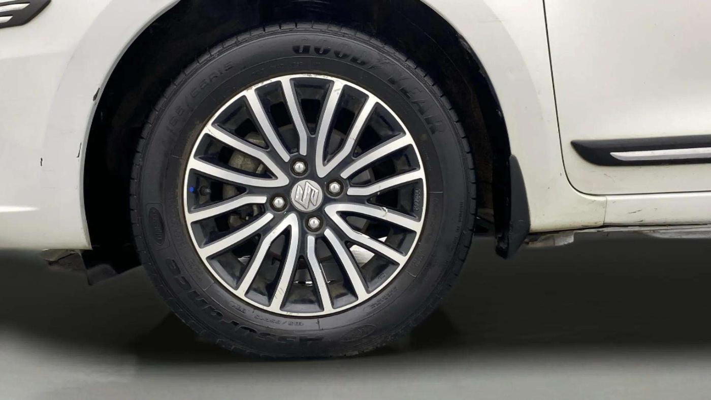 2021 Maruti Dzire ZXI Plus AMT, Petrol, Automatic, 69,293 km, Left Front Wheel