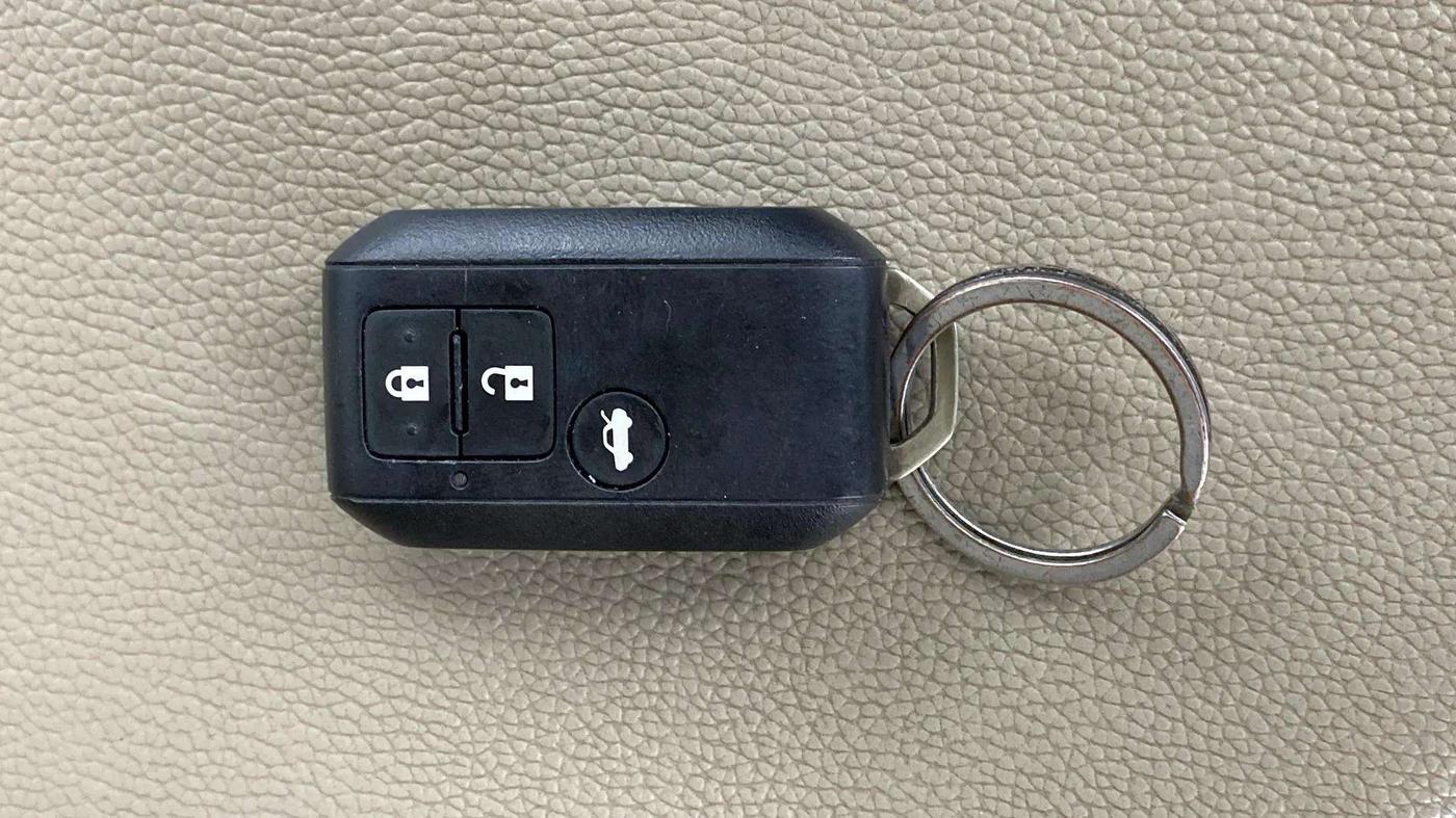 2021 Maruti Dzire ZXI Plus AMT, Petrol, Automatic, 69,293 km, Key Close Up