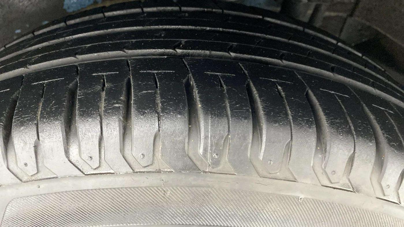 2017 Tata NEXON XZ PLUS PETROL, Petrol, Manual, 81,845 km, Left Rear Tyre Tread